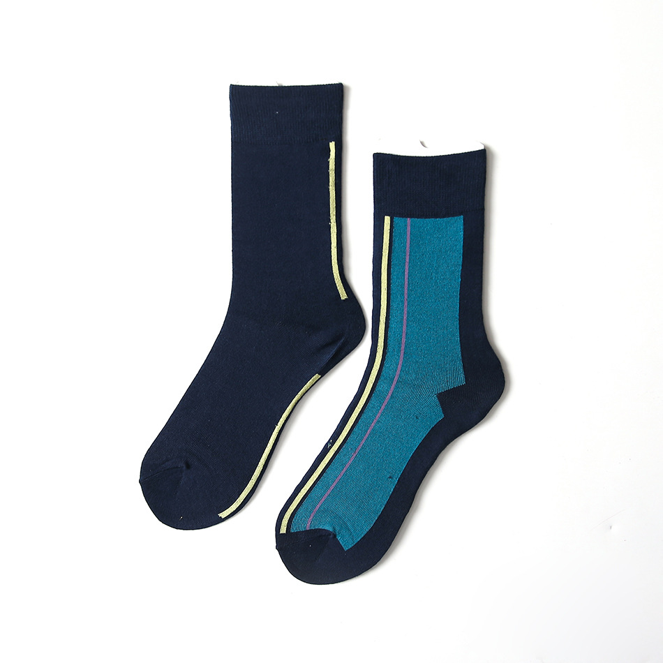 Left Foot Hit The Color Shades Of Color Bars Street Tide Take Good Cargo Neutral Cotton Socks For Men And Women